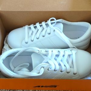 White Tennis